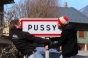 Dom Azza Pussy sign, General photos 2006 - Courchevel Enquirer