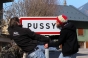 Dom Azza Pussy sign, General photos 2006 - Courchevel Enquirer